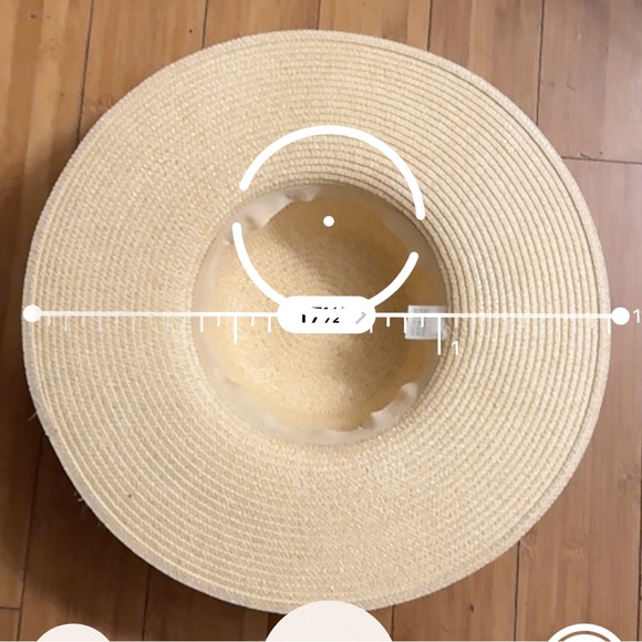 Wide Brim Cream Hat - Picture 4 of 6